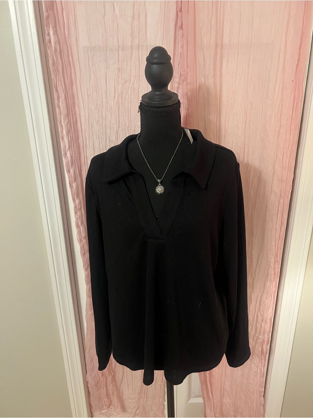 Lane Bryant Black Ribbed V-Neck Collared Pullover